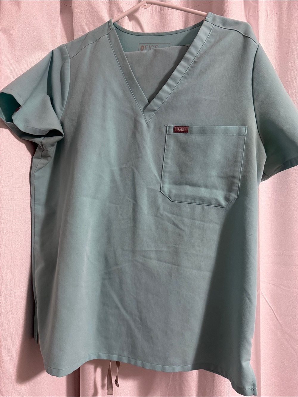 Figs Women's V-Neck Scrub Top